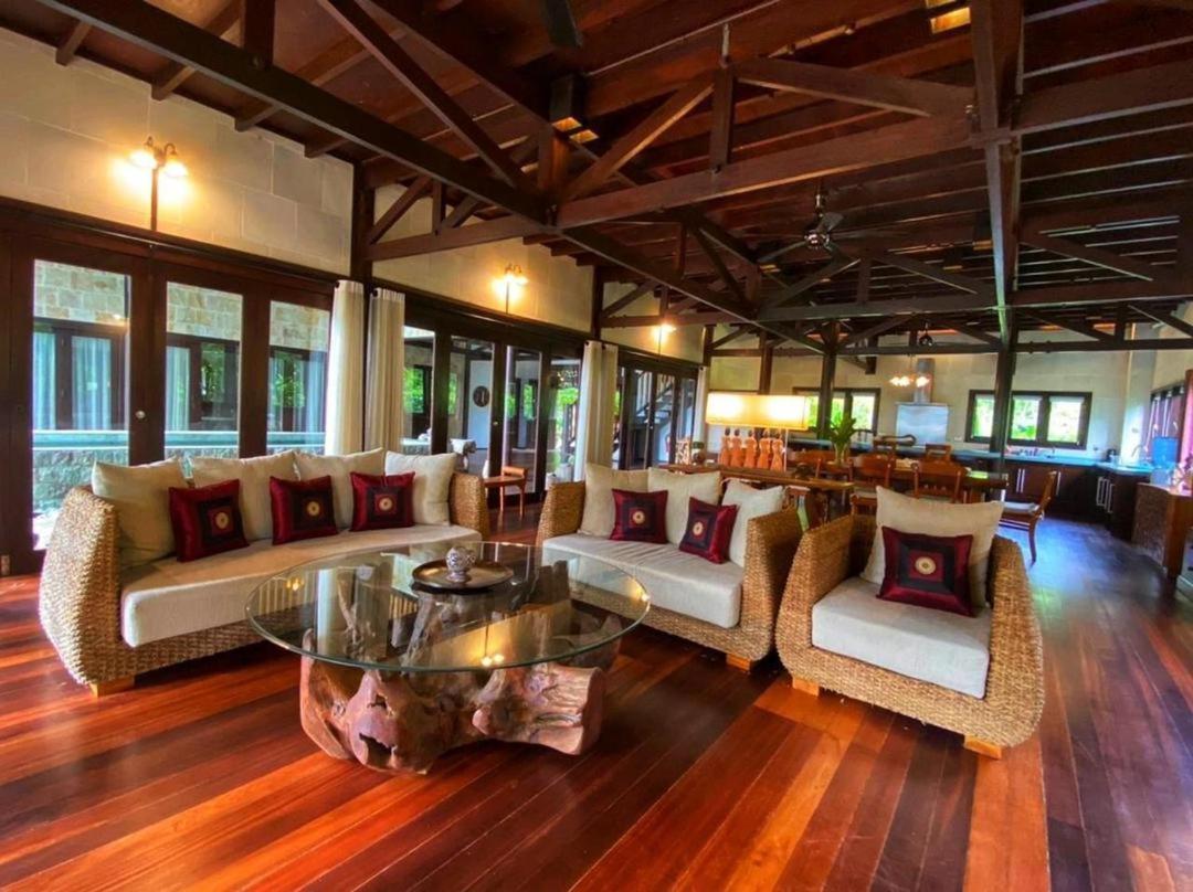 Kudat Riviera Exclusive Beach Villas エクステリア 写真