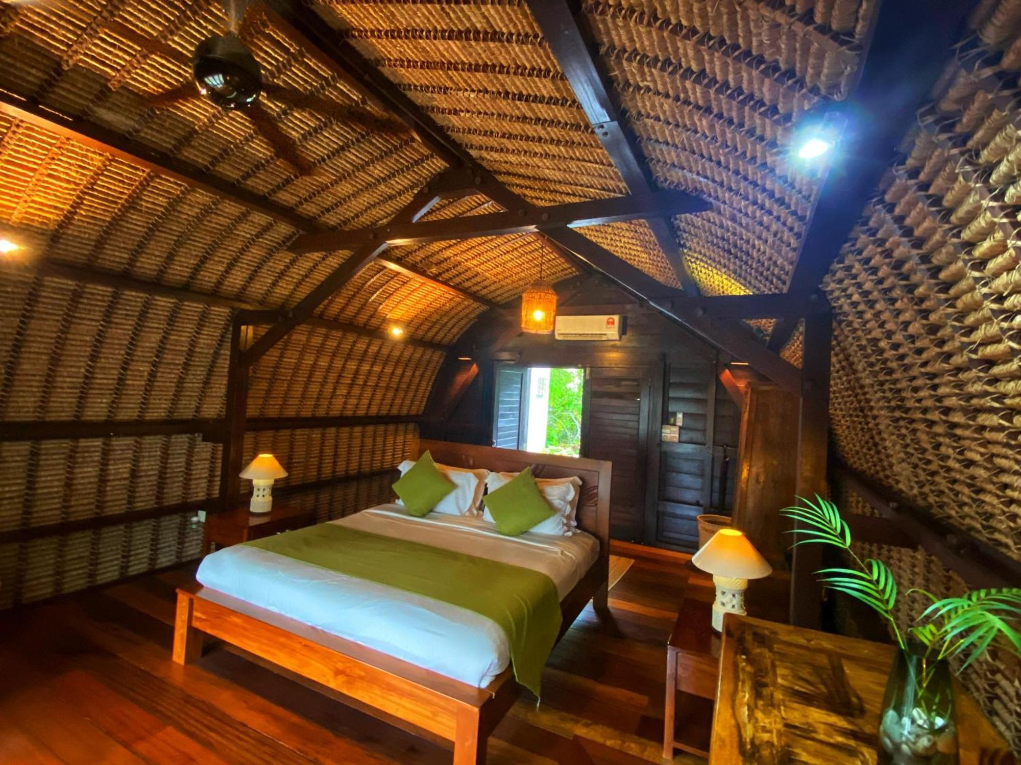 Kudat Riviera Exclusive Beach Villas エクステリア 写真